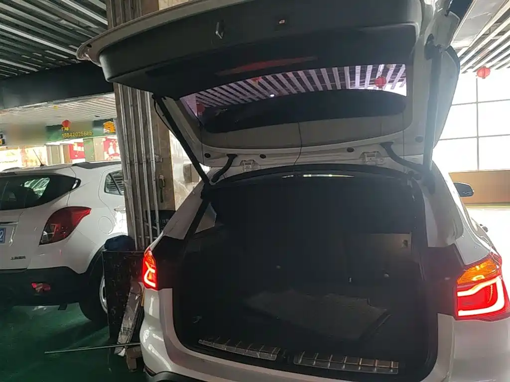 BMW X1 2018 sDrive20Li Leading Model фото 19
