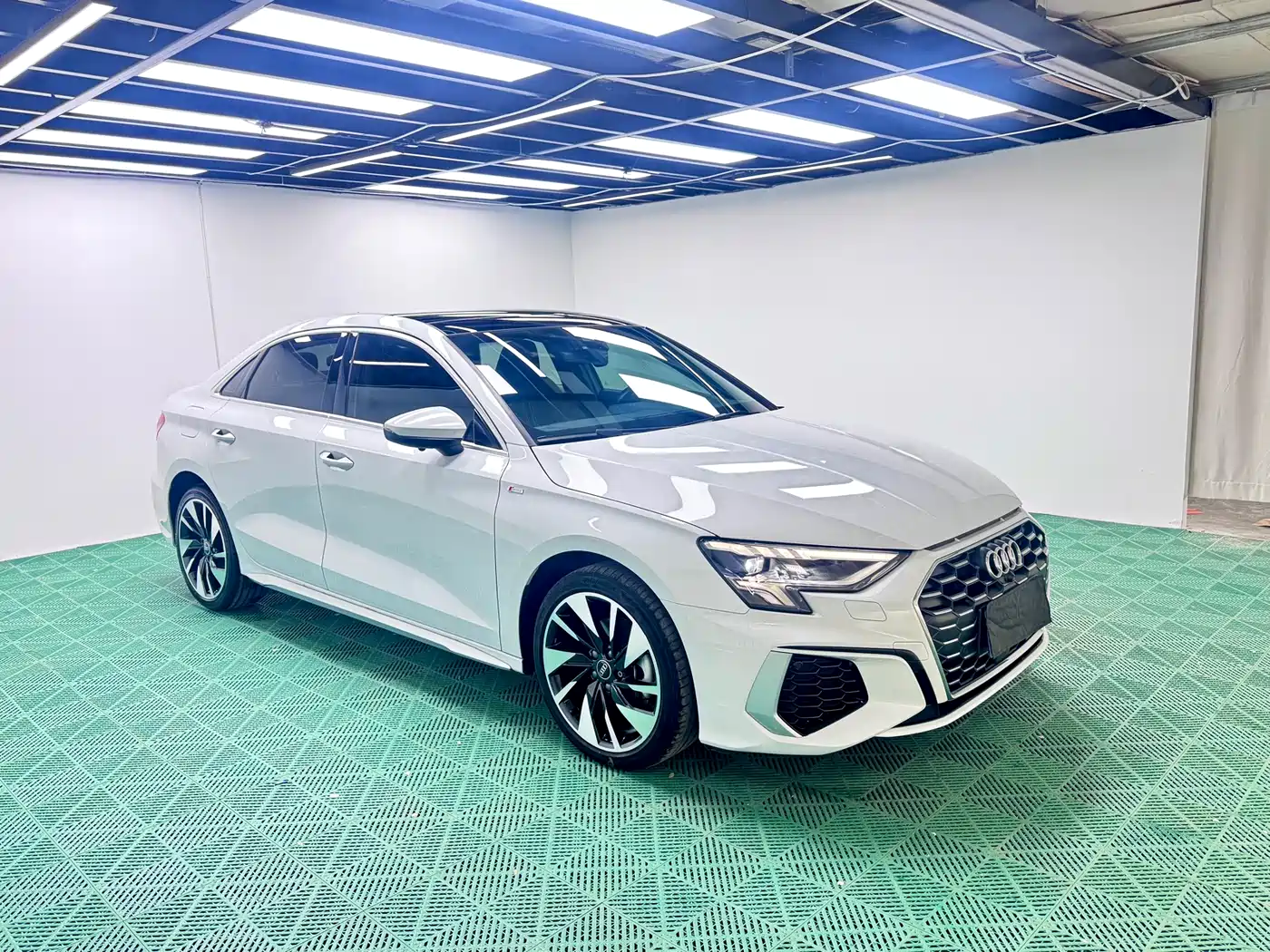 Audi A3 2023 A3L Limousine 35 TFSI Fashion Sport фото 3