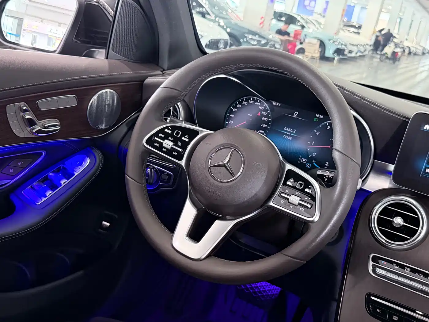 Mercedes-Benz GLC 2020 GLC 300 L 4MATIC Luxury фото 16
