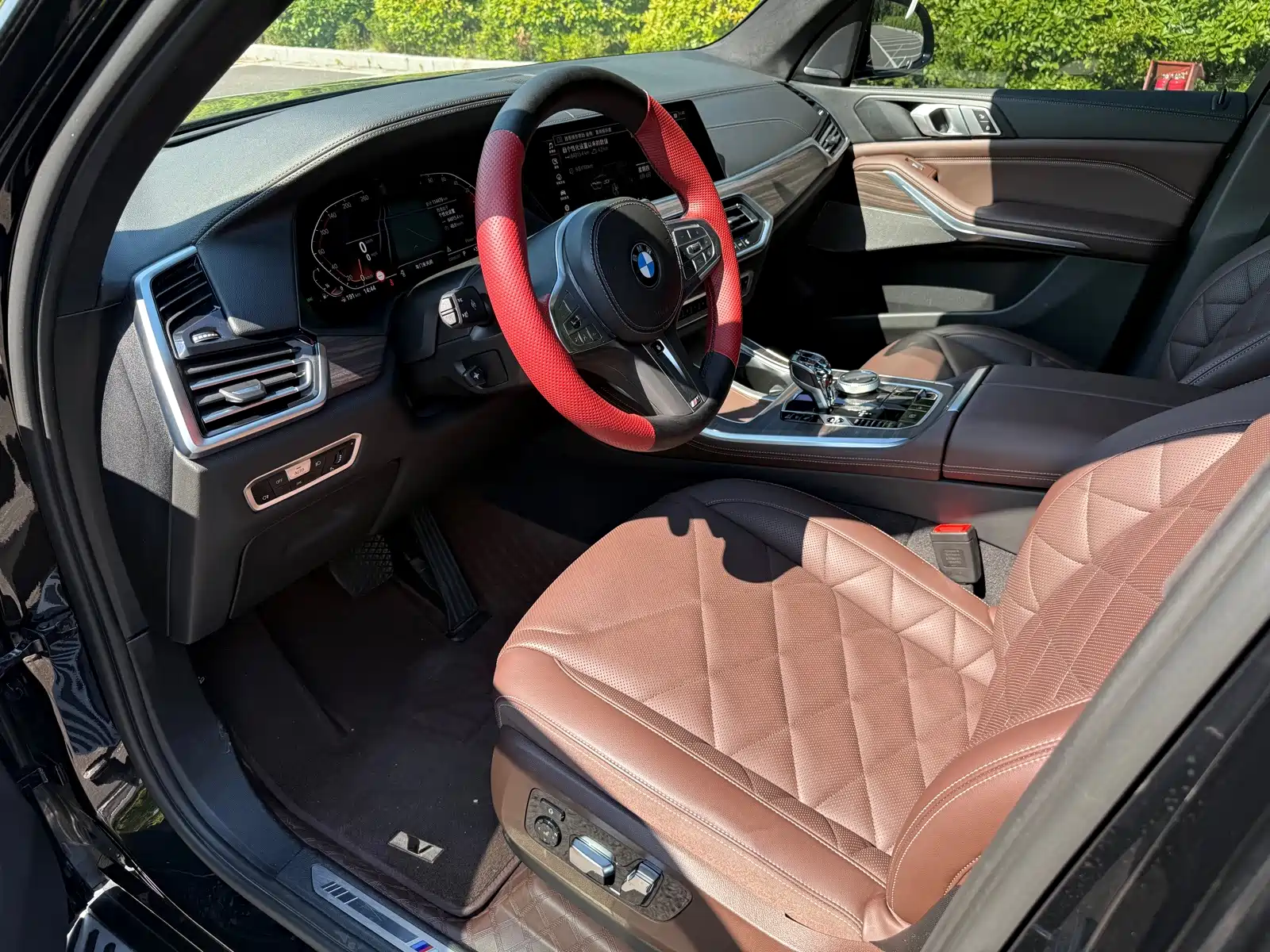 Фото 14 - BMW X5