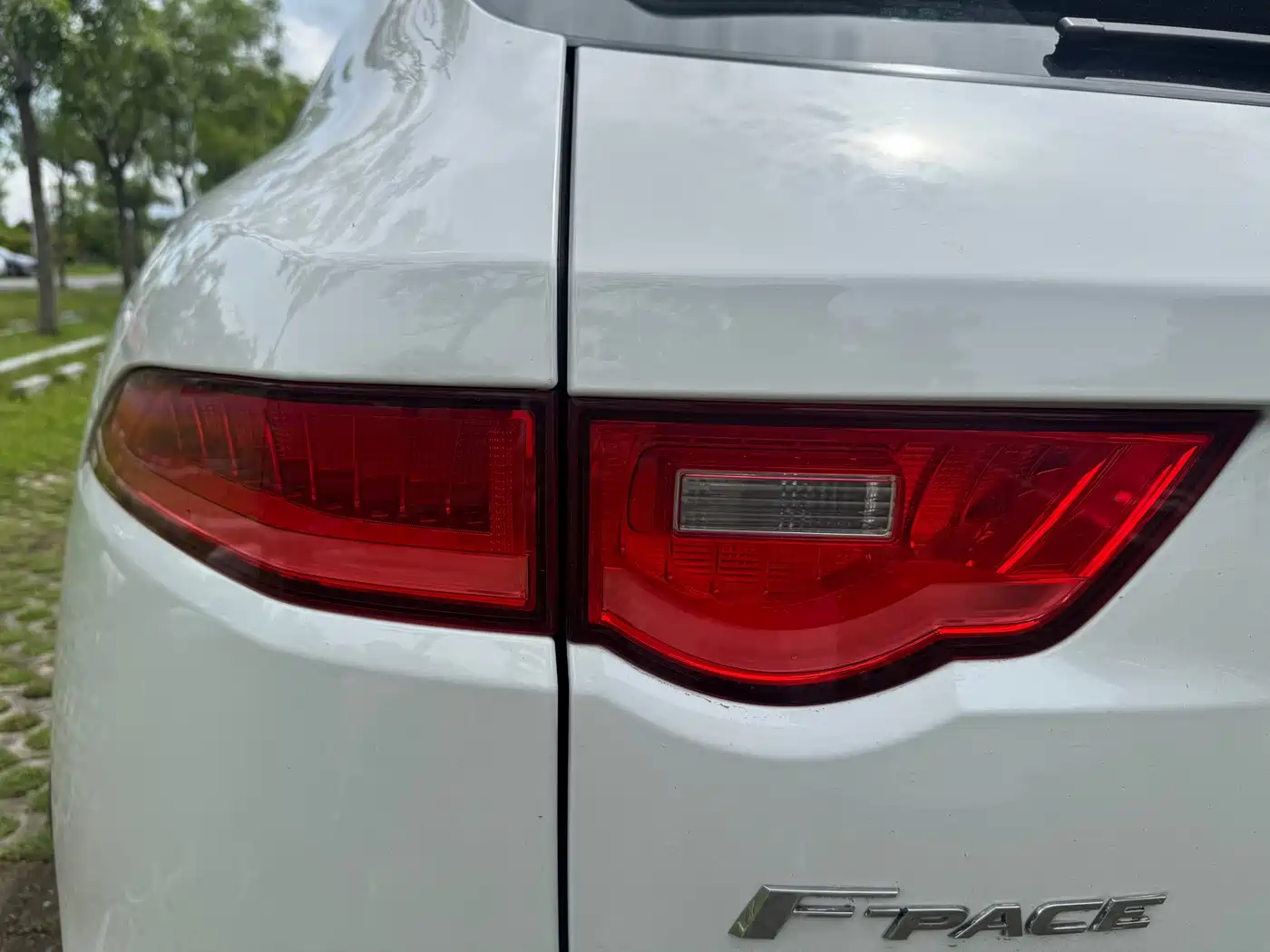 Jaguar F-PACE 2017 2016 3.0 SC 4WD R-Sport