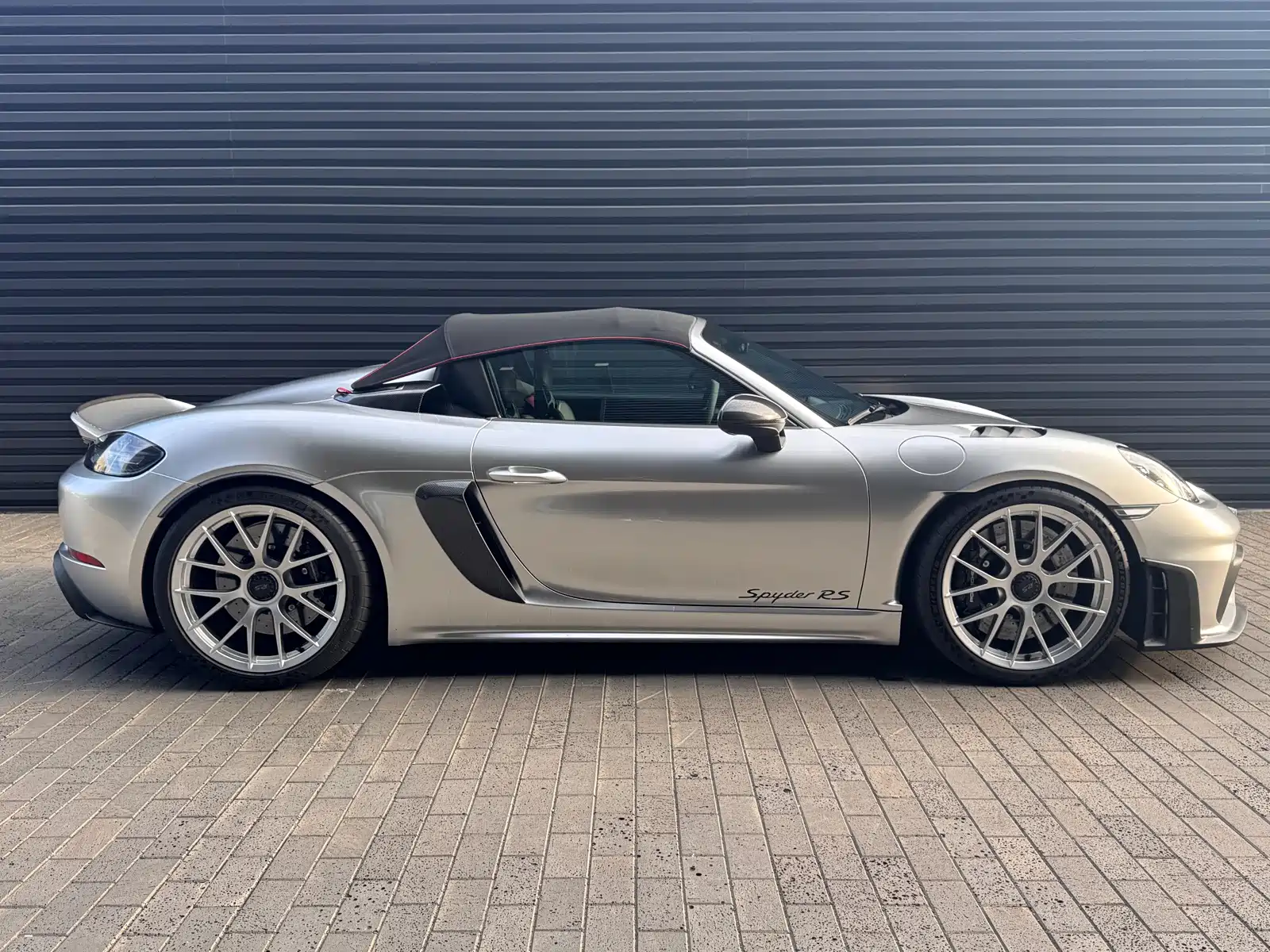Photo 6 - Porsche 718