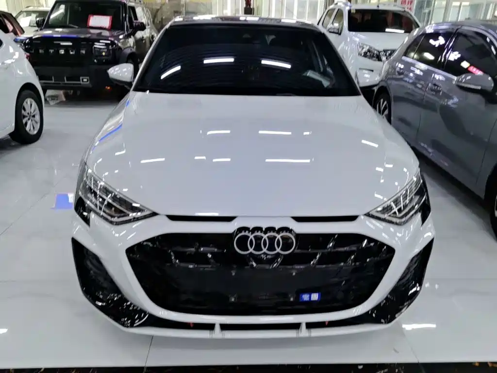 Photo 3 - Audi A3