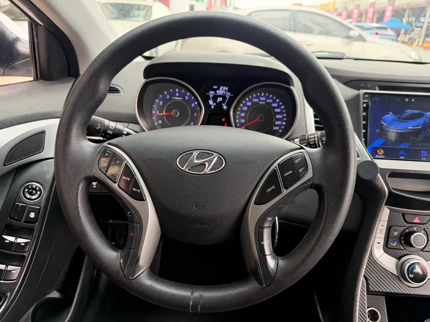 Hyundai Langdong 2016 1.6L Automatic Smart Edition фото 25