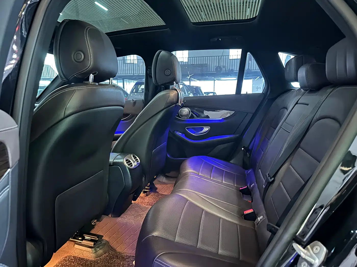 Mercedes-Benz GLC 2018 GLC 260 4MATIC Luxury фото 7