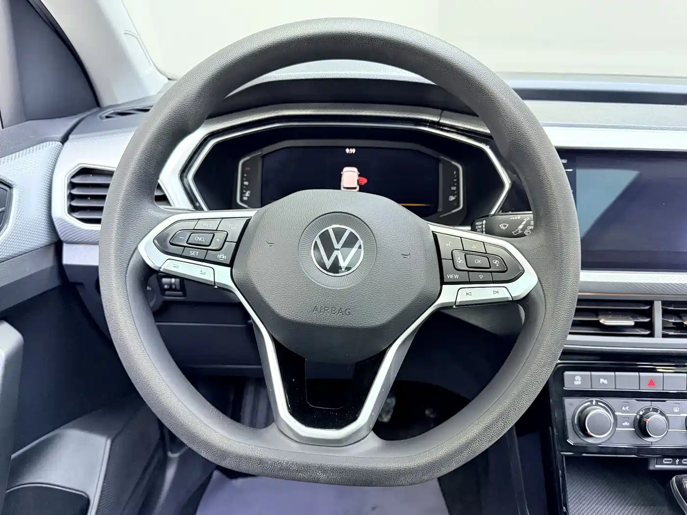 VOLKSWAGEN EXPLORING THE SHADOW