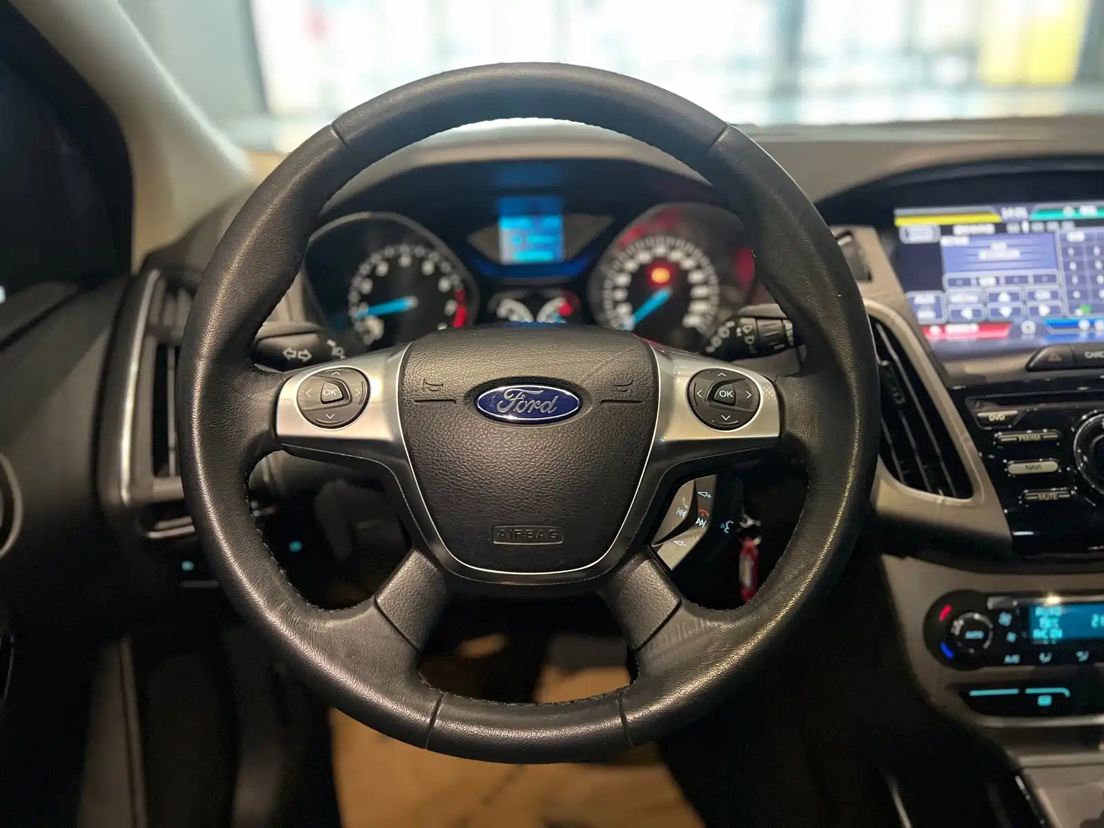 Фото 11 - Ford Focus