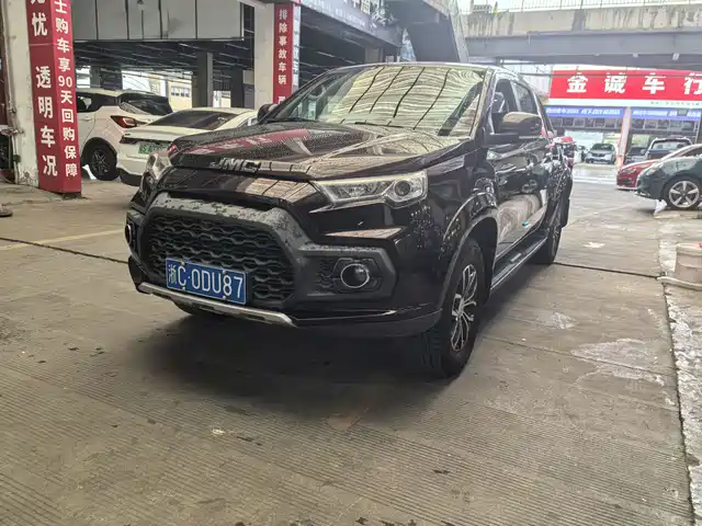  Jiangling Yuhu 7 2020 Model 2.0T Diesel Automatic 2WD Comfort Long Wheelbase China VI JX4D20A6L