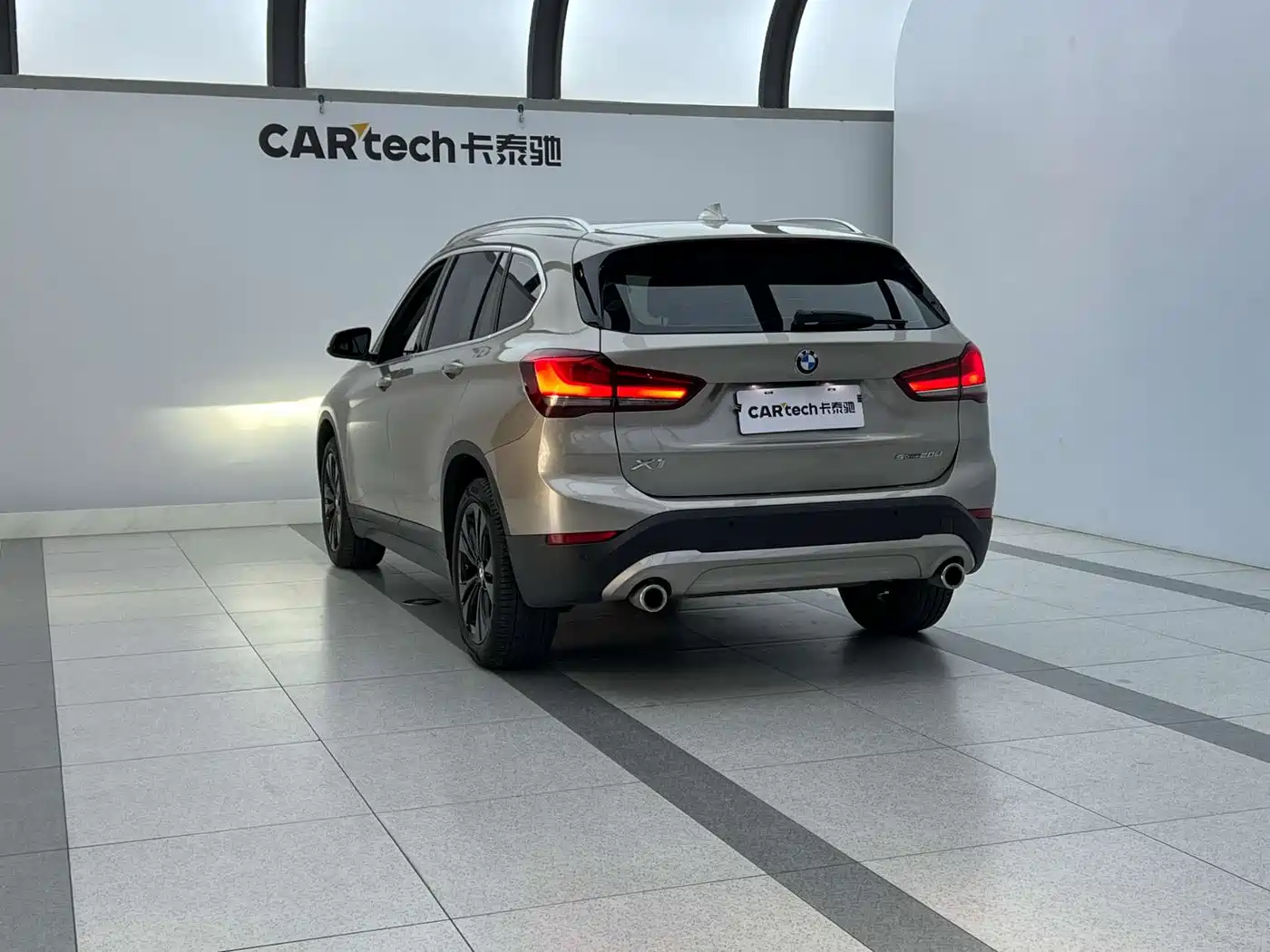 BMW X1 2021 Facelift sDrive20Li Fashion фото 3