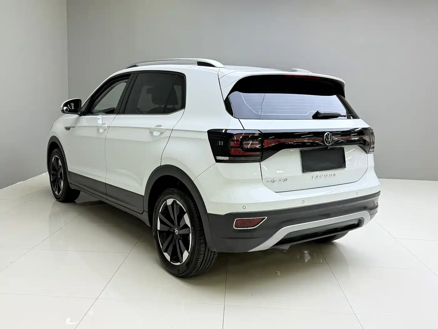 VOLKSWAGEN EXPLORING THE SHADOW