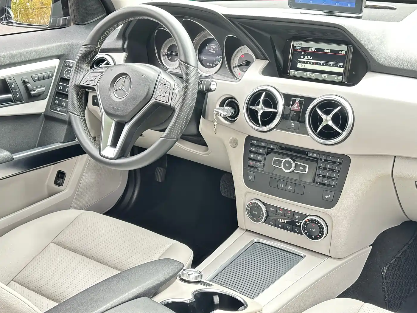 Mercedes-Benz GLK-Class 2013 GLK 300 4MATIC Dynamic Sunroof фото 8