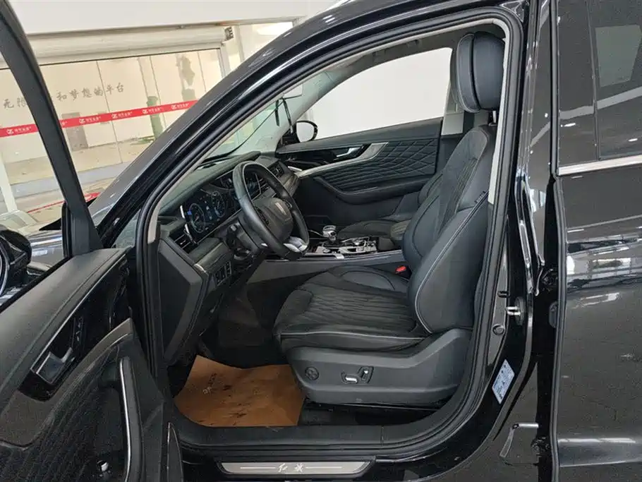 Hongqi HS5 2022 Facelift 2.0T Smart Flag Enjoyment Edition фото 9