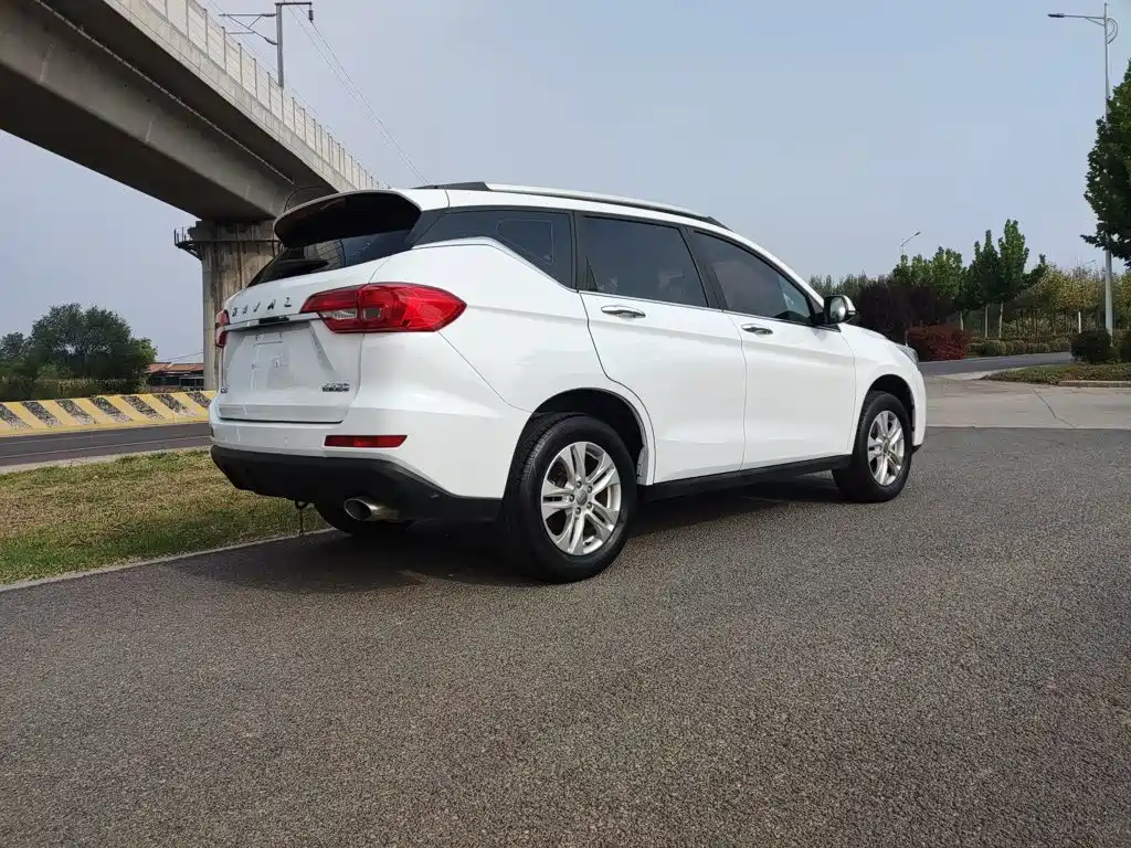 Фото 8 - Haval M6