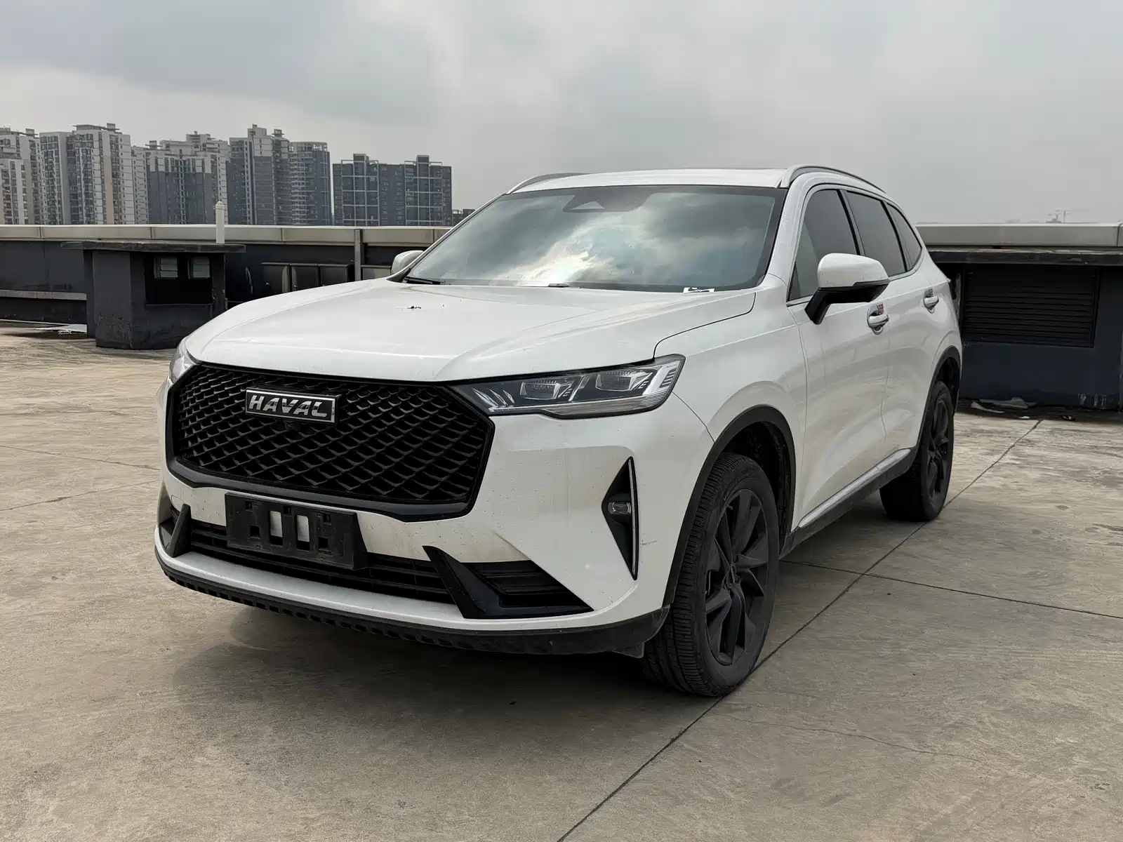 Photo 1 - Haval H6