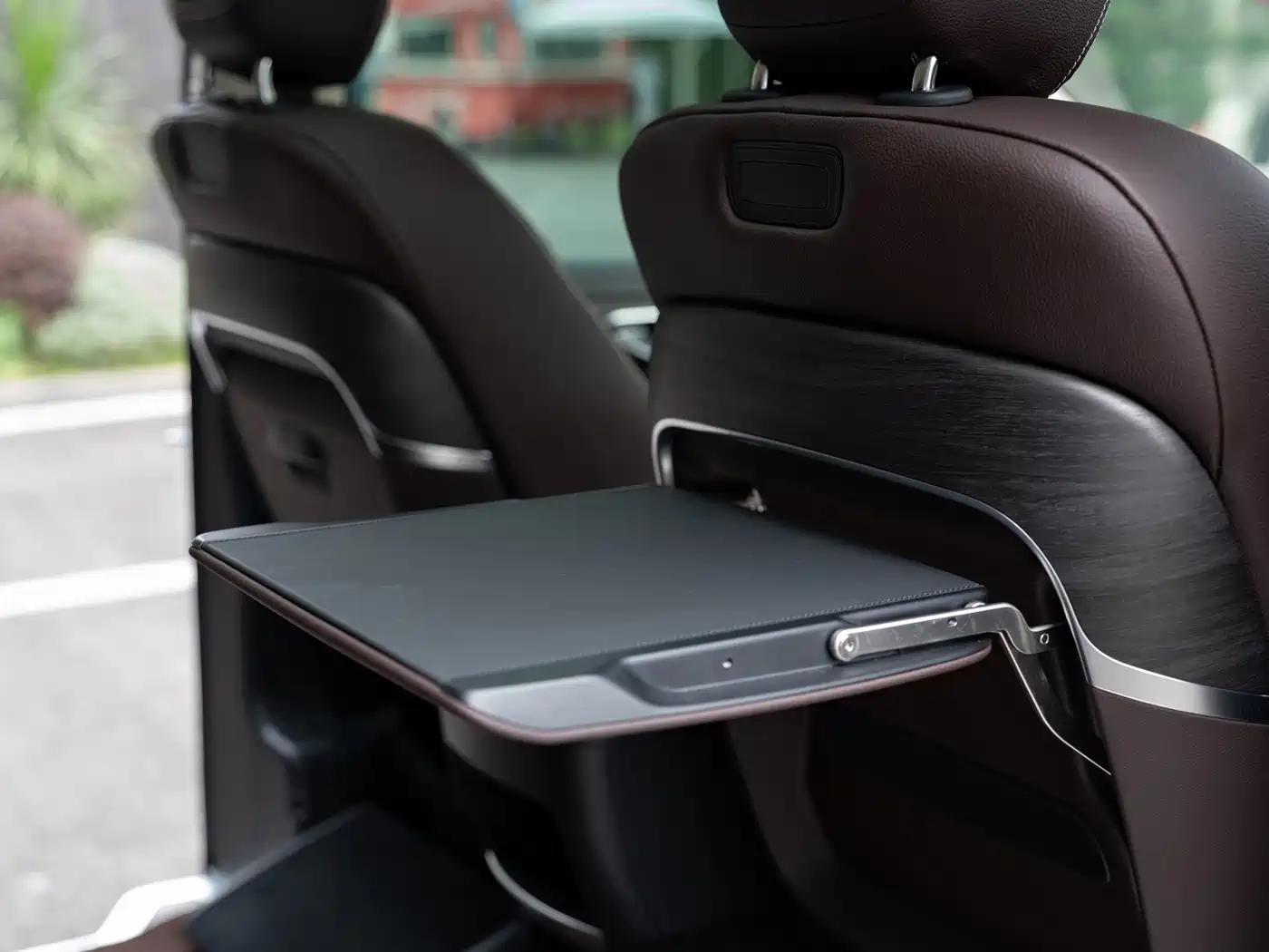 Mercedes-Benz V-Class 2025 2024 V 300 L Long Wheelbase Premium
