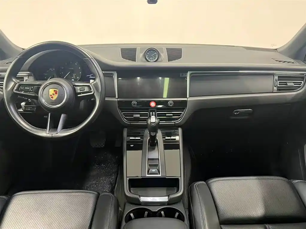 Porsche Macan 2023 Macan 2.0T фото 9