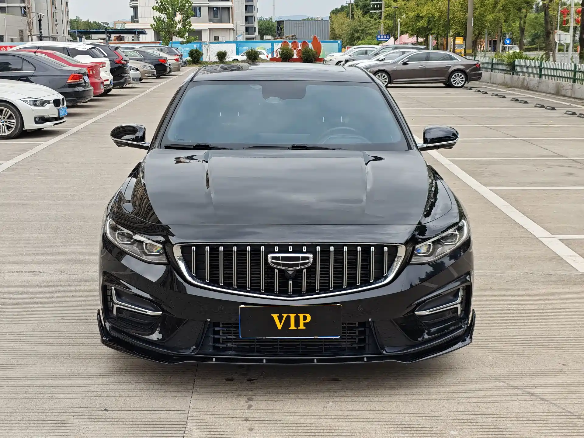 Фото 2 - Geely Preface