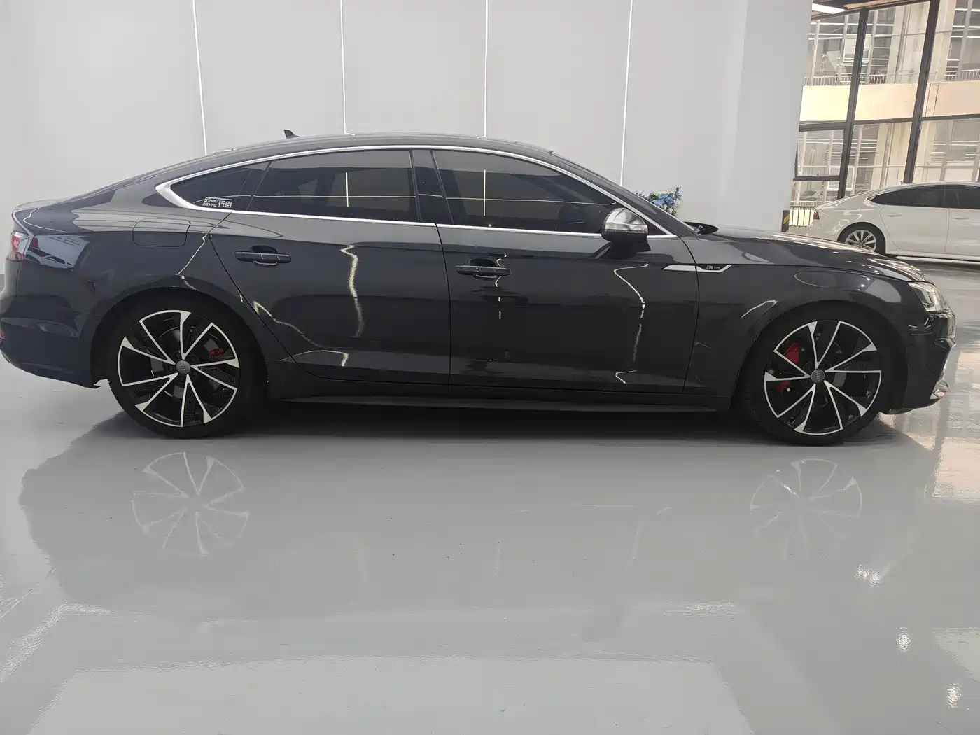 Фото 4 - Audi A5 (Import)