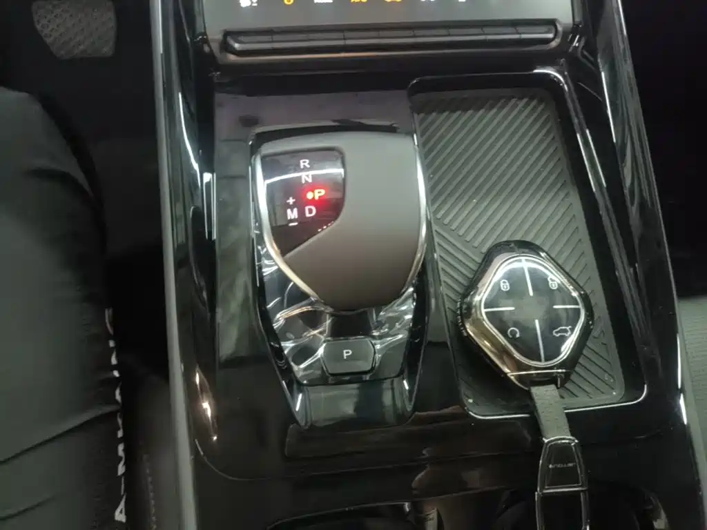 Jetour Jetour Dasheng 2026 1.5T DCT Luxury Edition 14