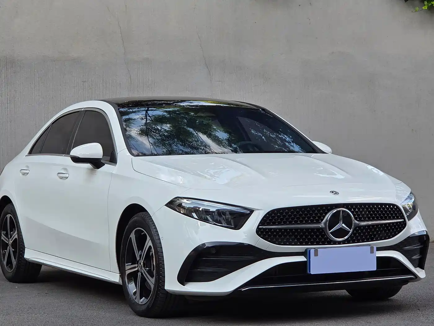 Mercedes-Benz A-Class 2024 A 200 L Fashion Edition фото 3