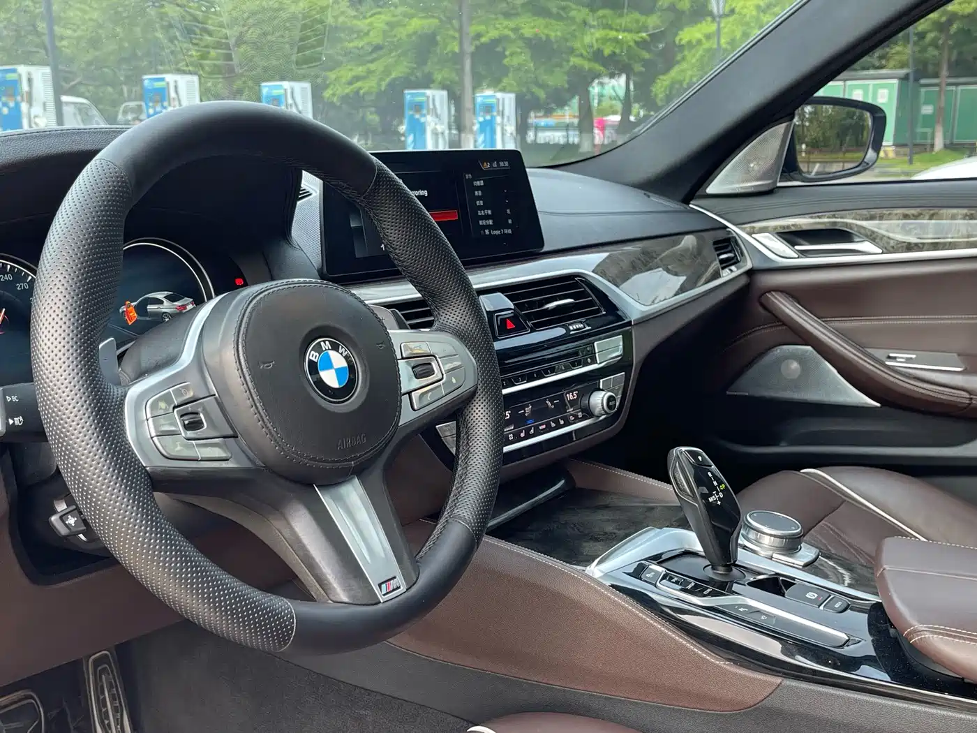 صورة 11 - BMW 5 Series