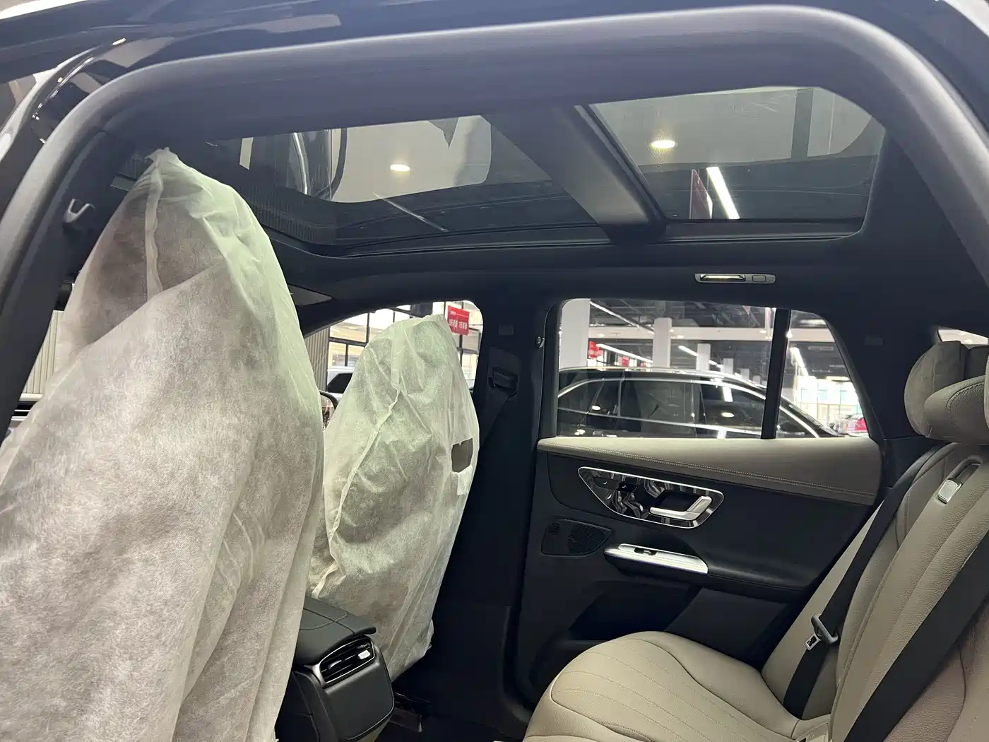 MERCEDES-BENZ EQE SUV