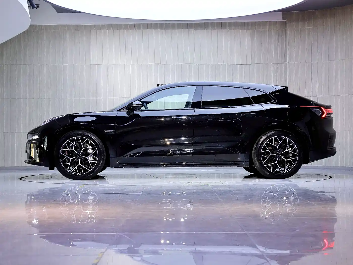 ZEEKR EXTREME KRYPTON 001