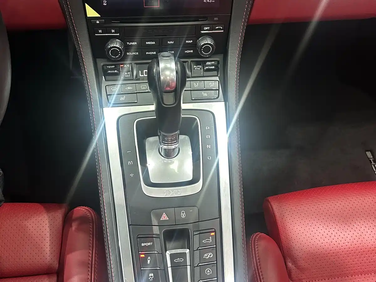 Porsche 718 2018 Boxster 2.0T фото 12