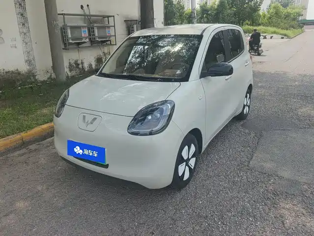 Wuling Hongguang MINI EV Четырёхдверный, Продвинутая, 4-е поколение