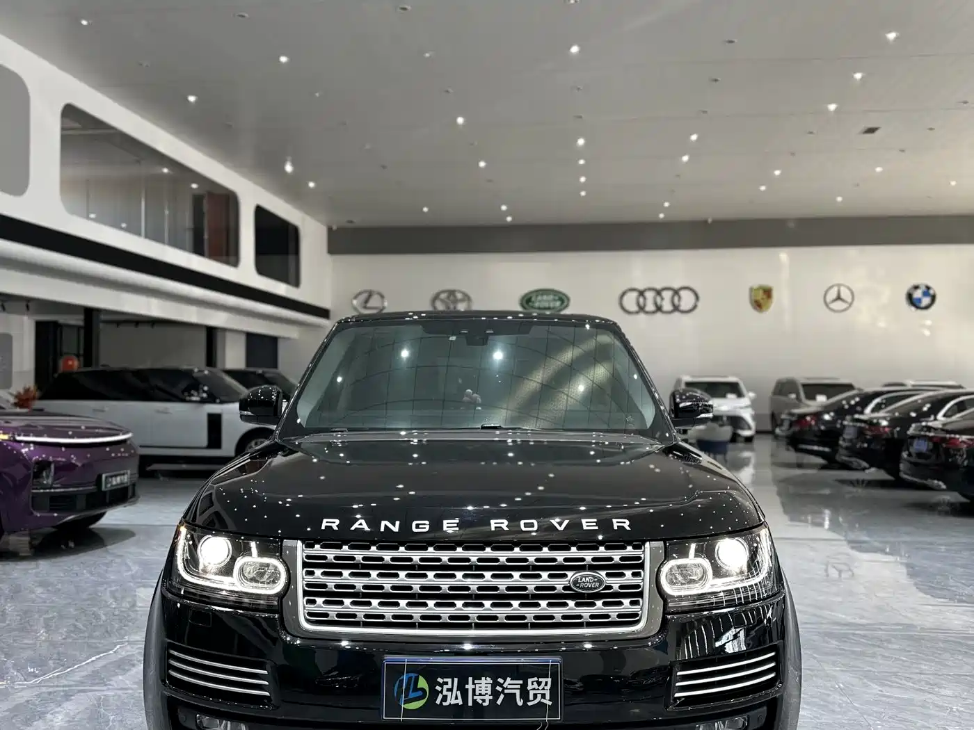 Land Rover Range Rover 2017 3.0 SC V6 Vogue LWB (Long Wheelbase) фото 2