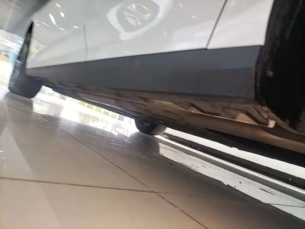 Geely Galaxy Galaxy L6 2024 125km PLUS Soaring Dragon Edition фото 22