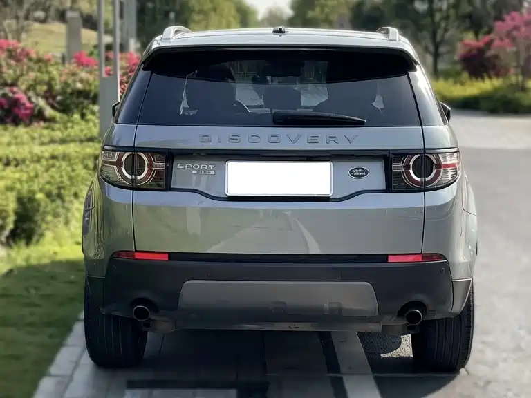 Land Rover Discovery Sport 2016 2.0T SE фото 2