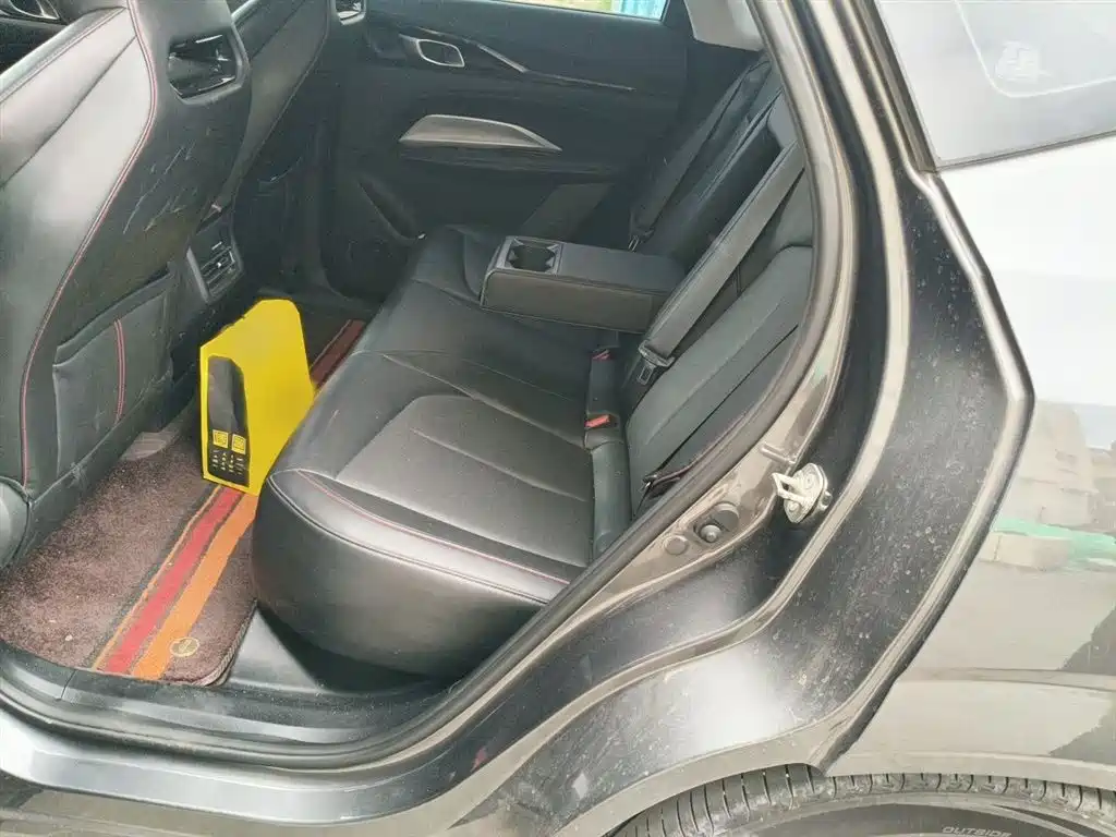 Changan Oshan Z6 2023 2022 Blue Whale 1.5T DCT Smart City Edition