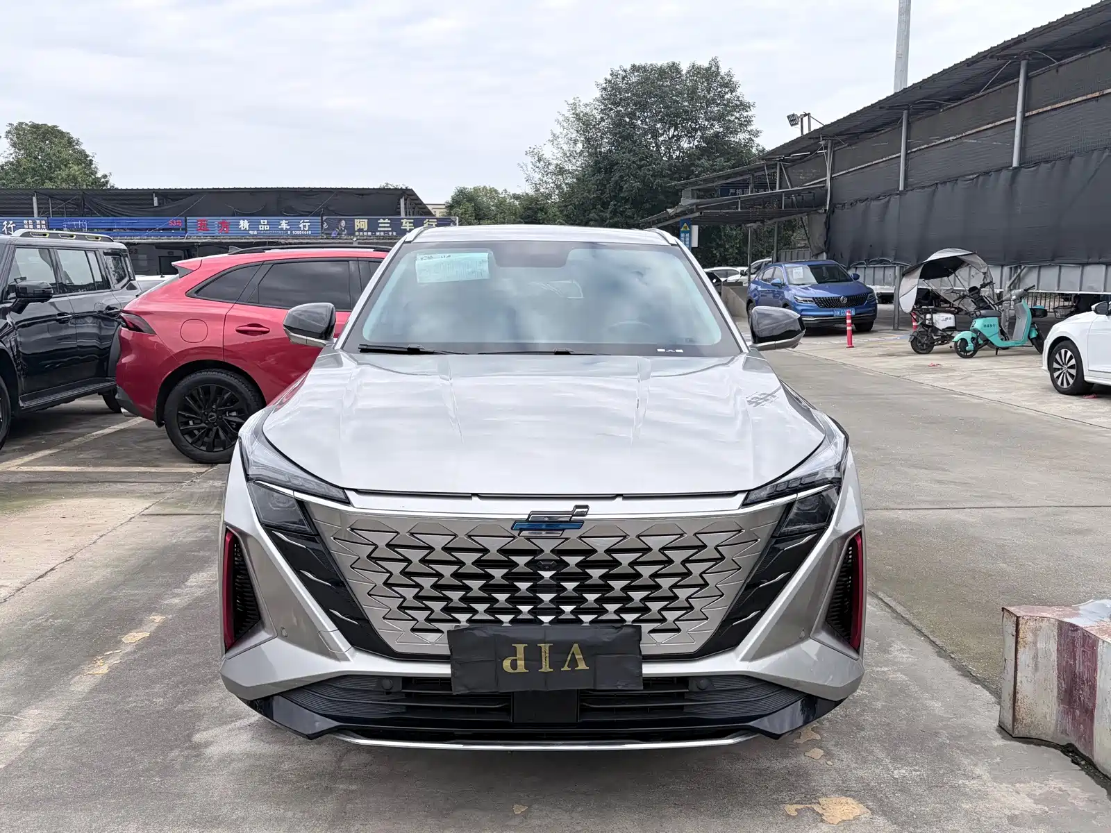 Фото 2 - Changan Oshan Z6