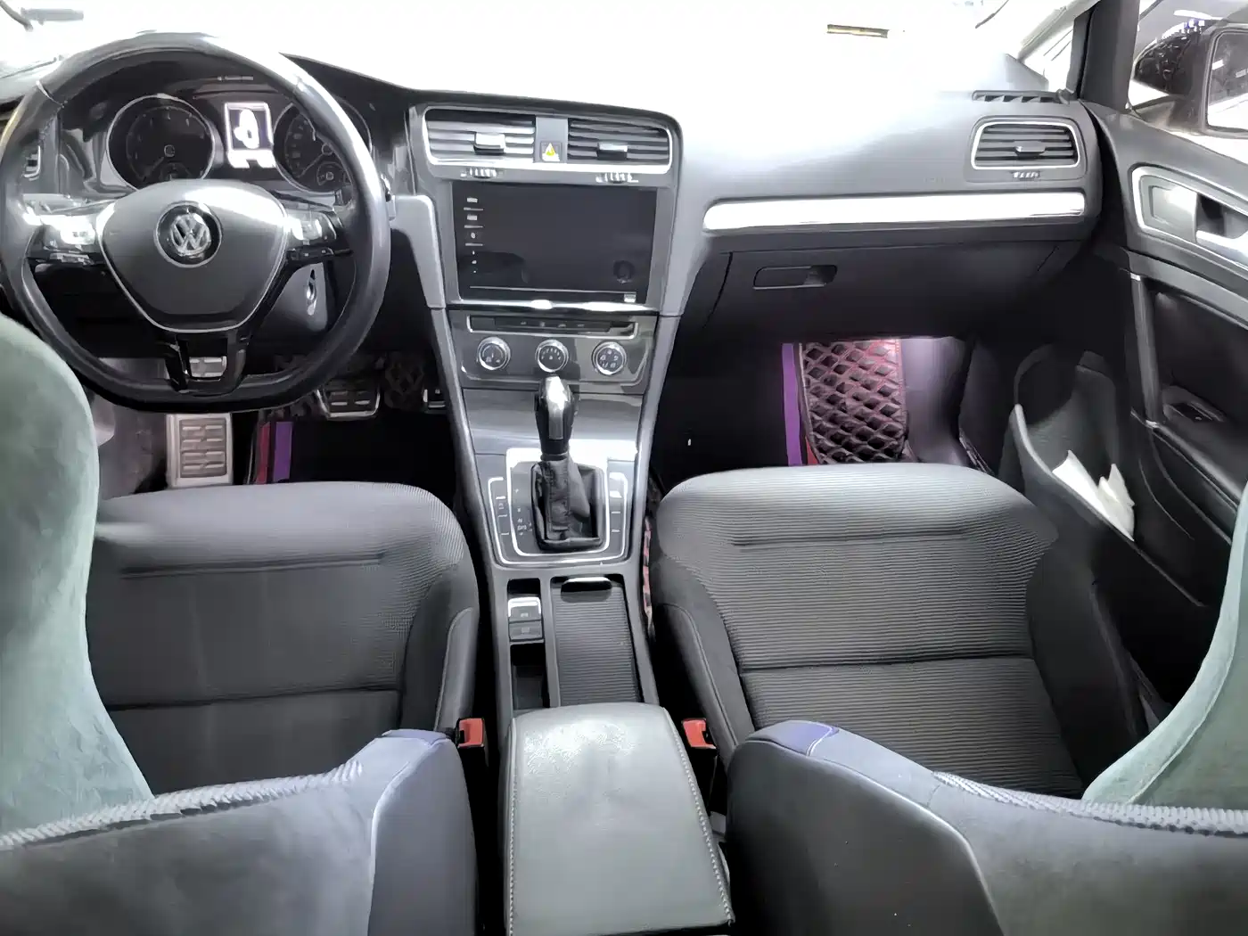 Volkswagen Golf 2020 280TSI DSG Comfort фото 8