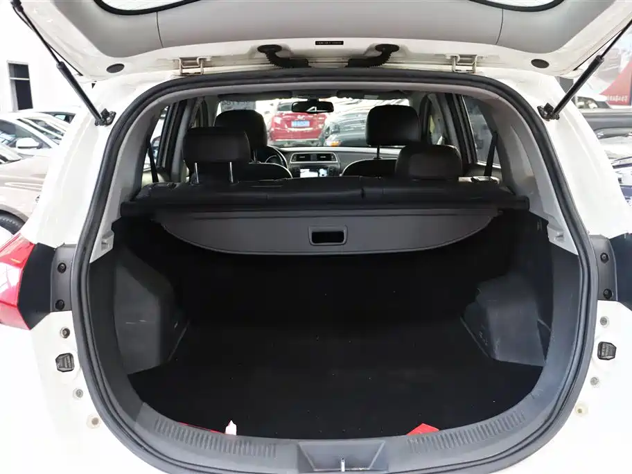 BAIC Senova X65 2015 2015 2.0T Automatic Luxury
