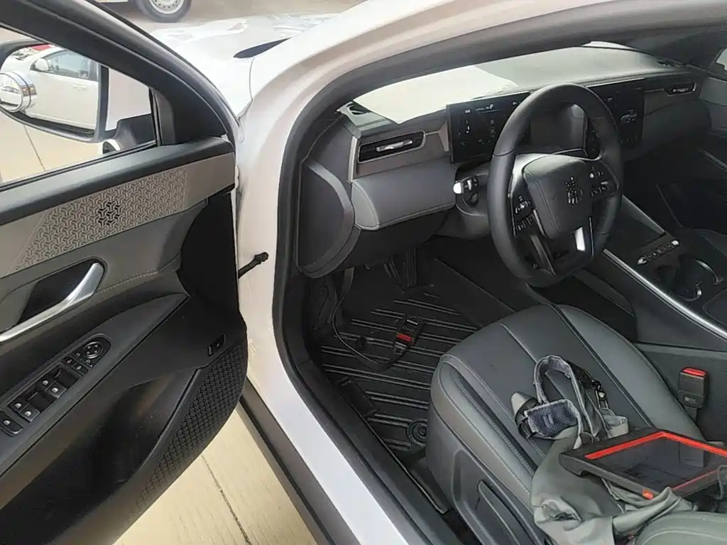 BYD Qin PLUS 2026 2026 DM-i Smart Edition 128KM Progressive