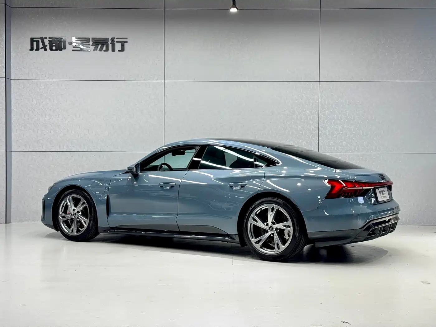 Audi e-tron GT 2024 2023 Base Model