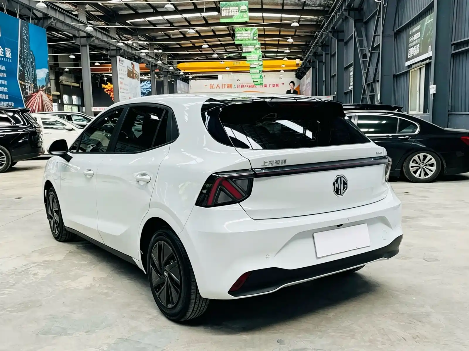 Фото 6 - MG MG4 EV