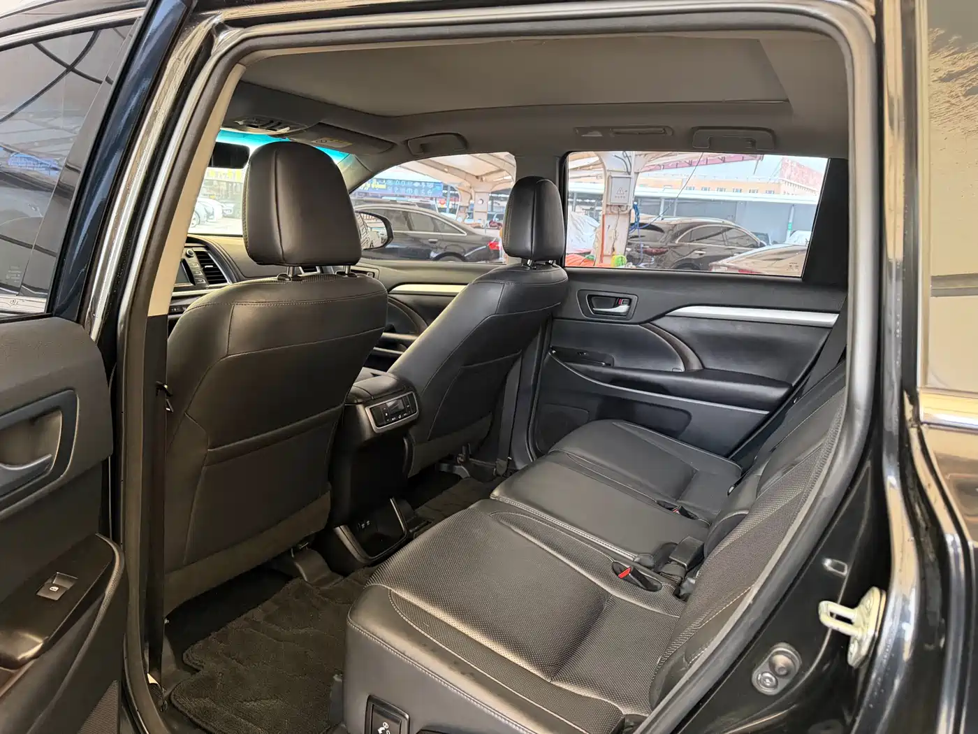 Toyota Highlander 2018 2.0T 4WD Luxury 7-seater (China V) фото 7