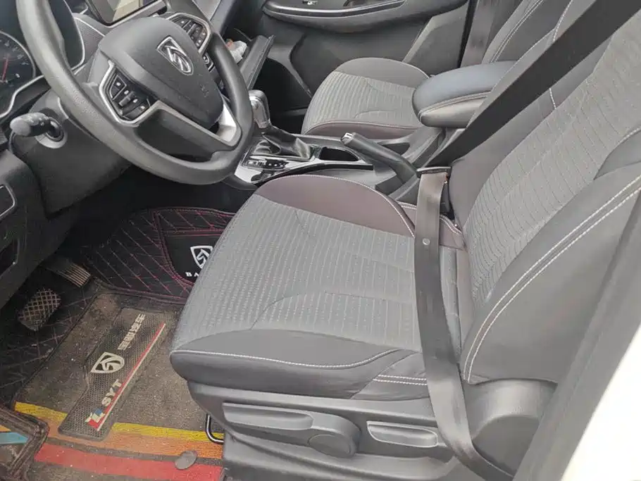 Baojun 730 2019 2019 1.5T CVT Fashion 7-Seater China V