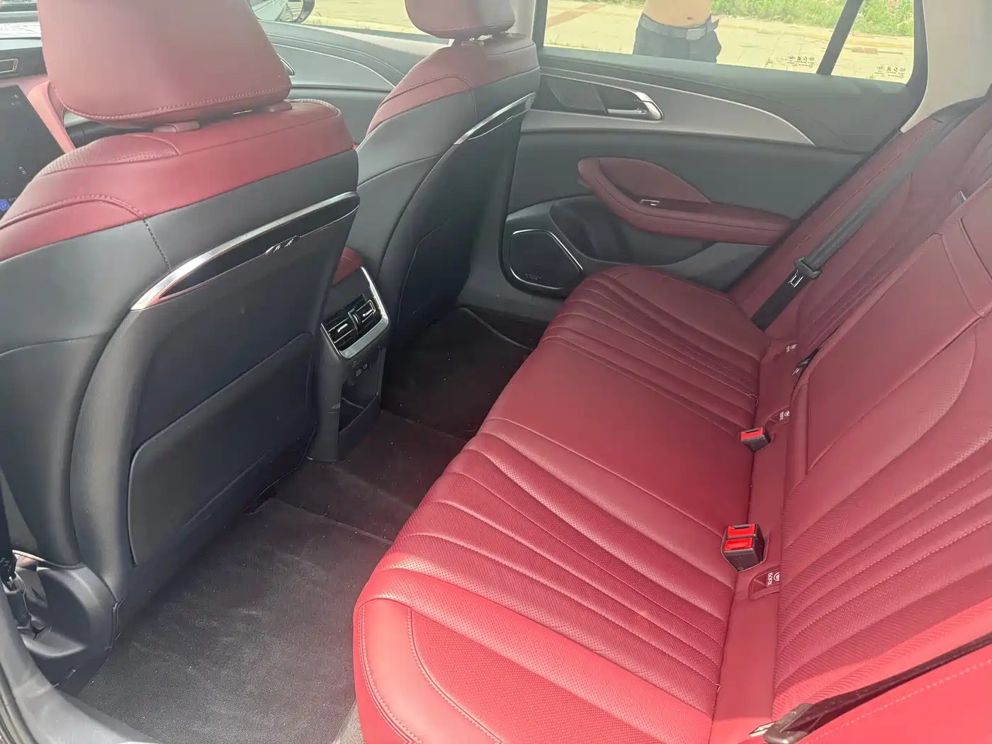 Hongqi H5 2023 2.0T Auto Smart Connect Flag Comfort фото 9