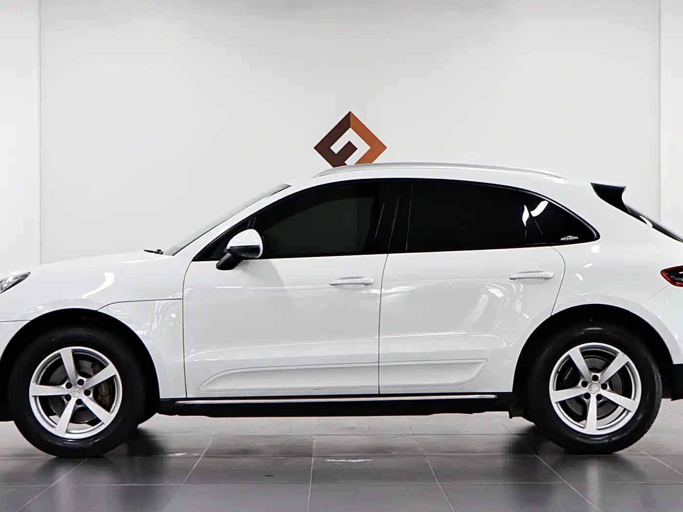 Porsche Macan 2017 Macan 2.0T фото 7