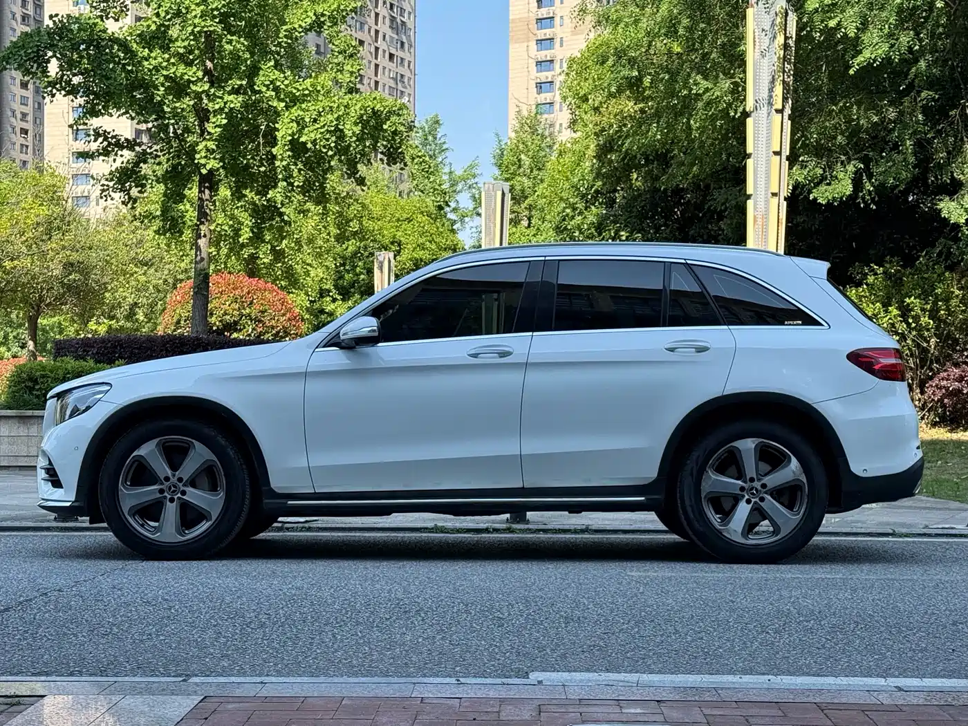 Mercedes-Benz GLC 2017 GLC 260 4MATIC Luxury фото 6