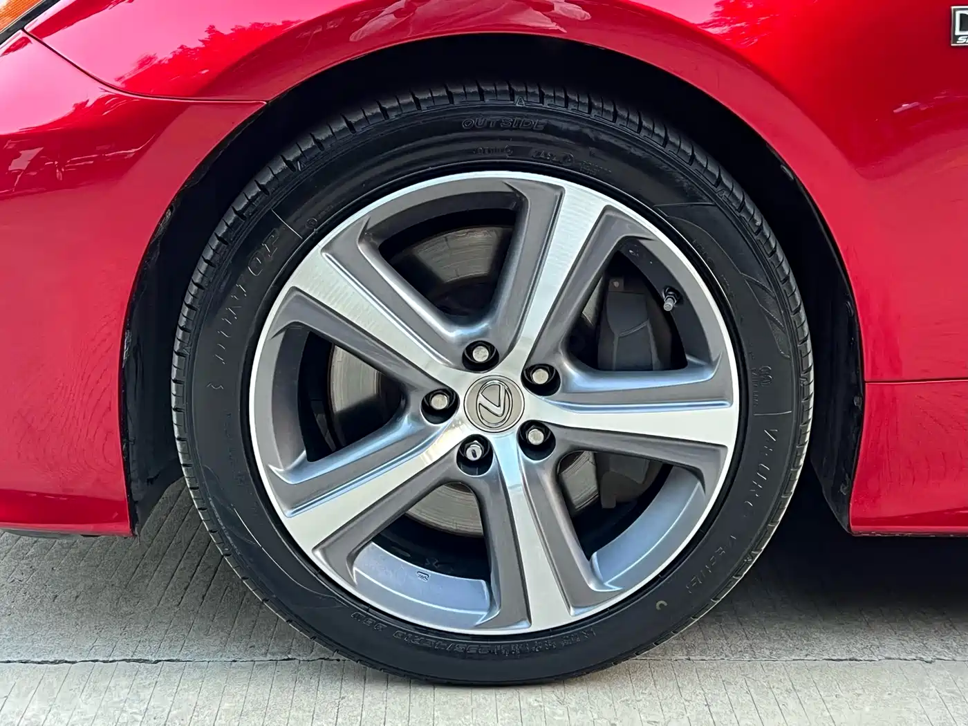 Lexus RC 2016 200t F SPORT Edition фото 20