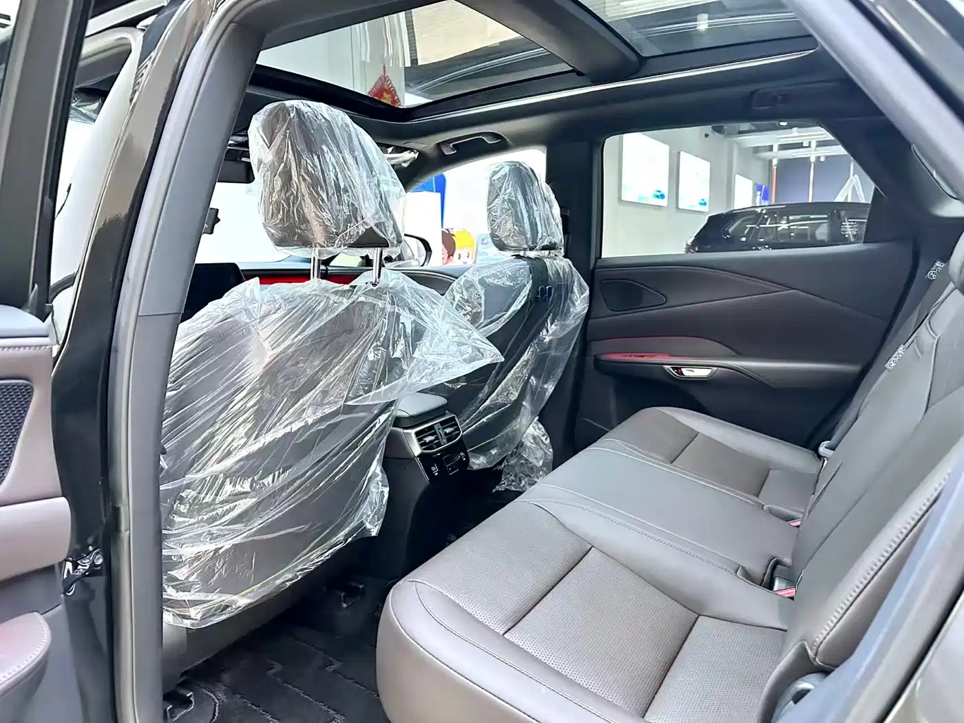 Lexus RX 2025 350h 4WD Premium Edition фото 10
