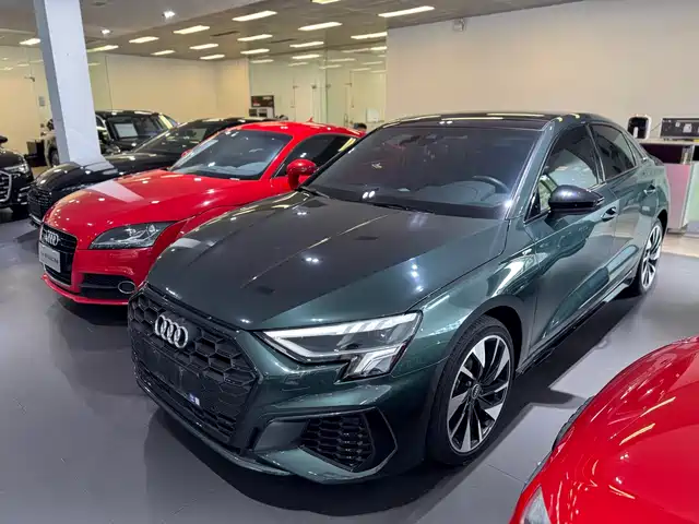 Audi A3 Рестайлинг, A3L Limousine 35 TFSI, Стиль Спорт