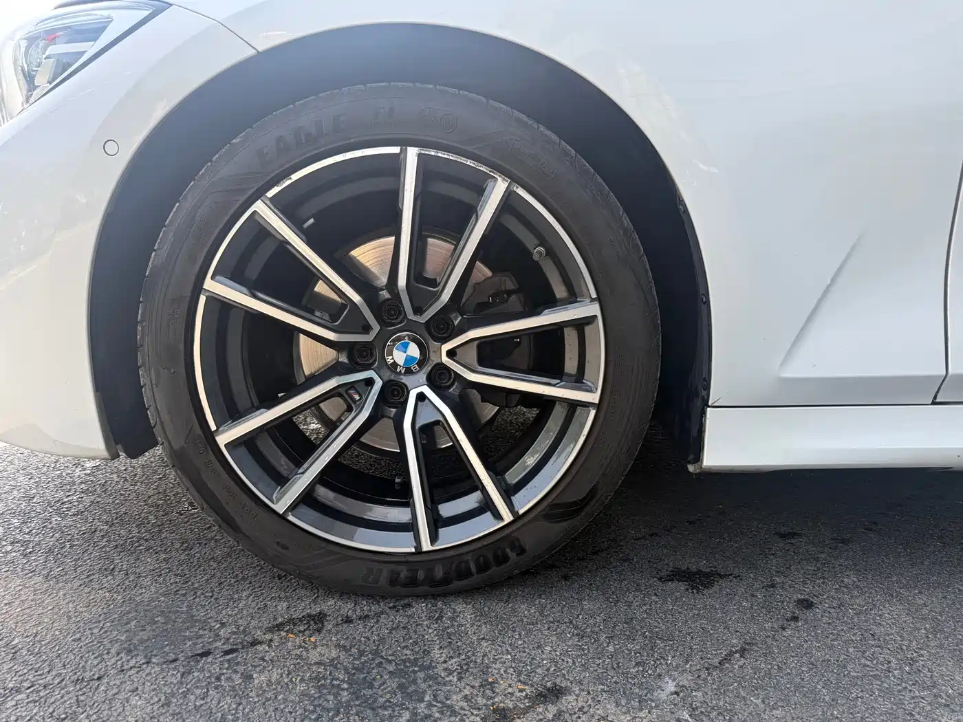BMW 3 Series 2021 325Li M Sport Package фото 8