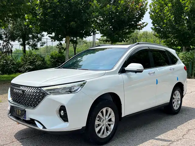 Haval M6 2023 PLUS 1.5T Manual Luxury Smart Connect — фото 1