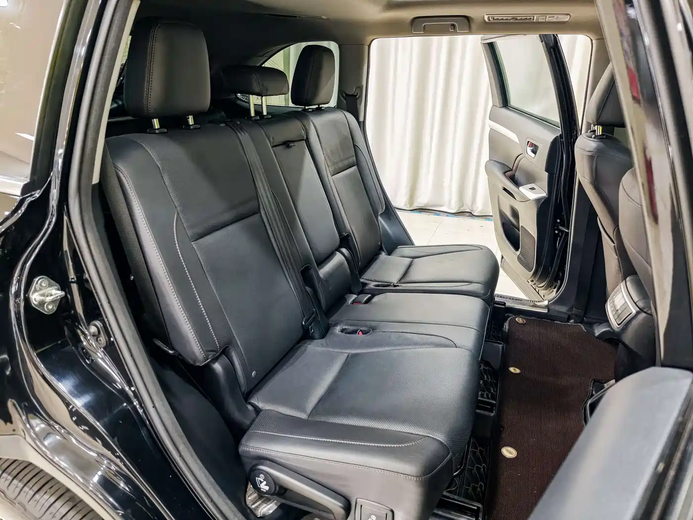 Toyota Highlander 2017 2.0T 4WD Premium 7-Seater фото 21